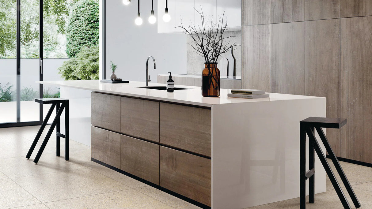 AGGREGATE WHITE 300x600 SMOOTH GRIP