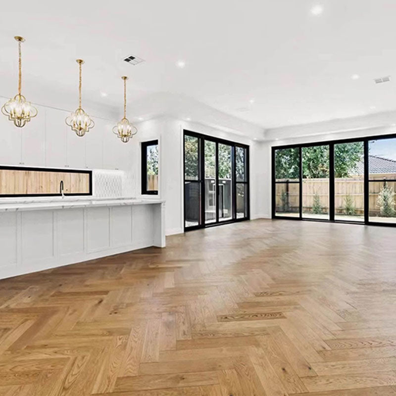 Classic Oak Herringbone Ballina 600x120x14/2mm