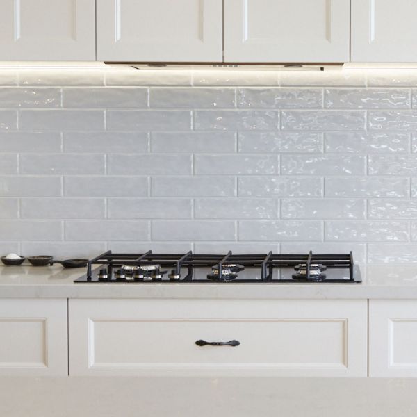 LODGE SUBWAY GLOSS GREIGE WAVY 75X300