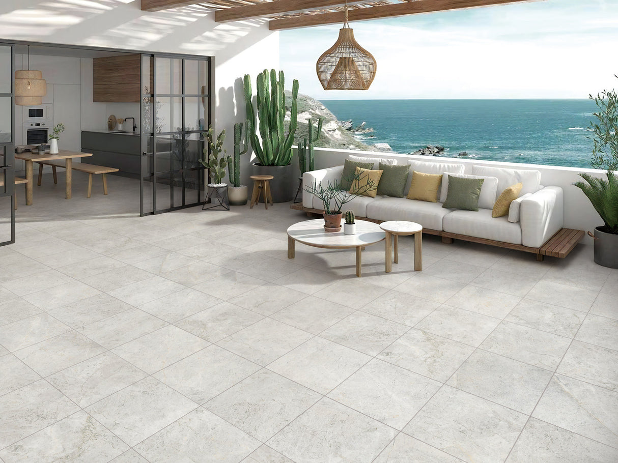 TundraExtra Silver 400x600 20mm Bullnose- Pencil Edge