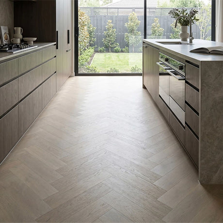Prism Hybrid Herringbone Halo 750x150x8mm