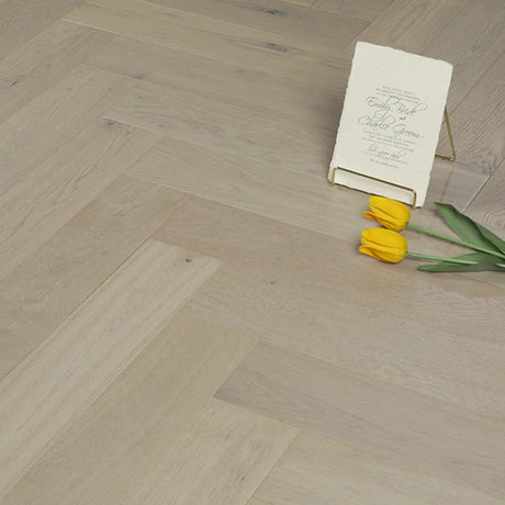 Classic Oak Herringbone Wyan 600x120x14/2mm